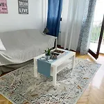 Apartment Butterfly *